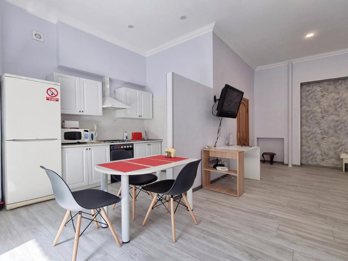 Home-Hotel Apartments On Maidan Nezalezhnosti Square Kiev Luaran gambar