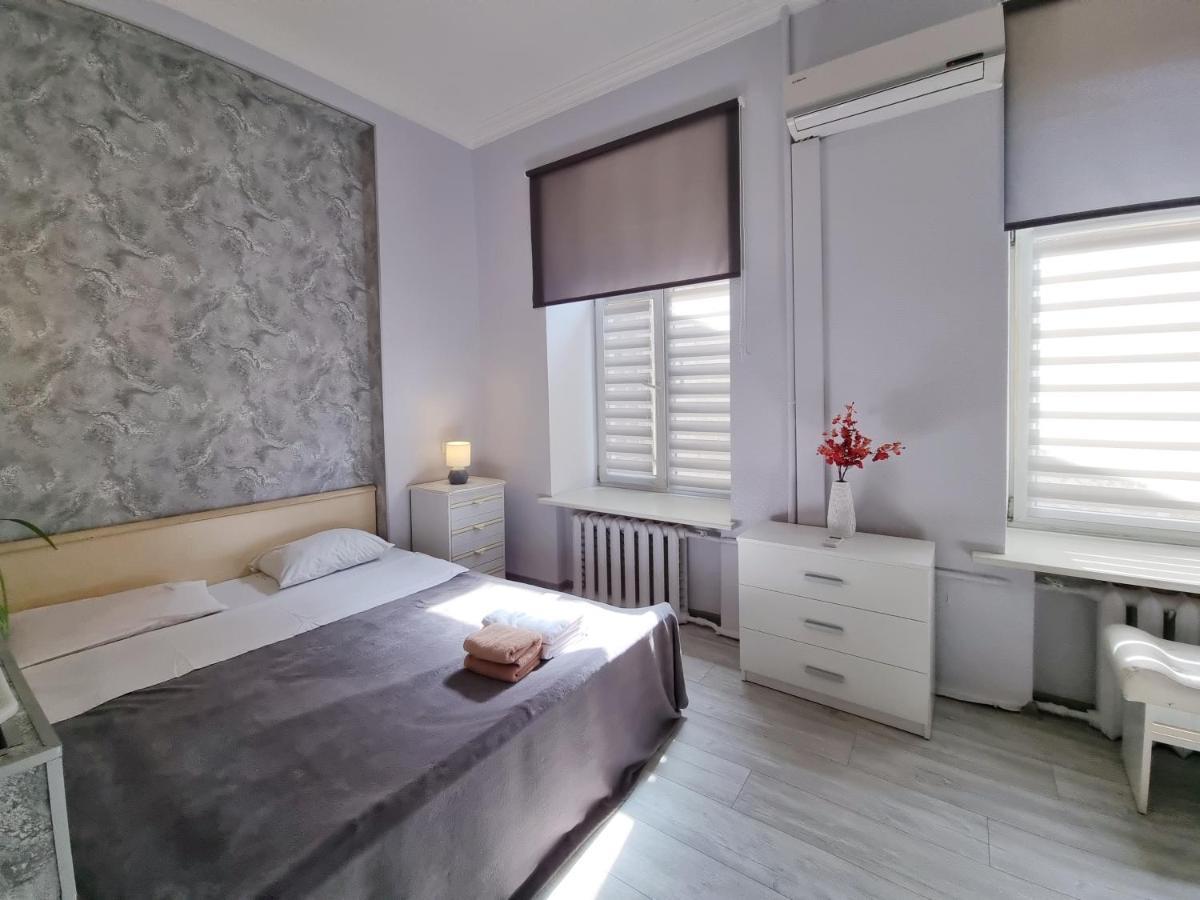 Home-Hotel Apartments On Maidan Nezalezhnosti Square Kiev Luaran gambar
