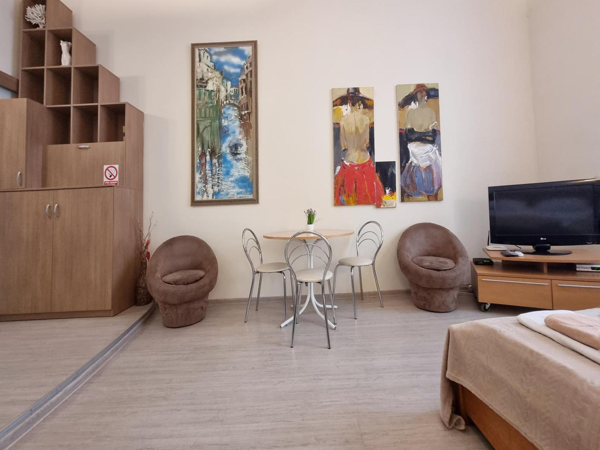 Home-Hotel Apartments On Maidan Nezalezhnosti Square Kiev Luaran gambar