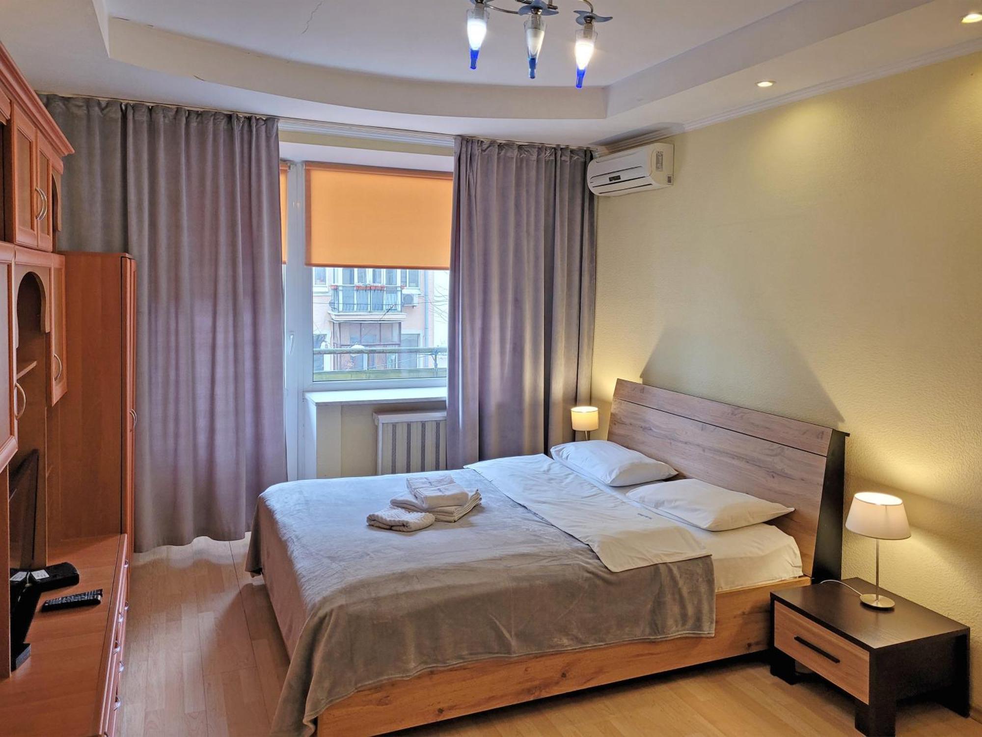 Home-Hotel Apartments On Maidan Nezalezhnosti Square Kiev Luaran gambar