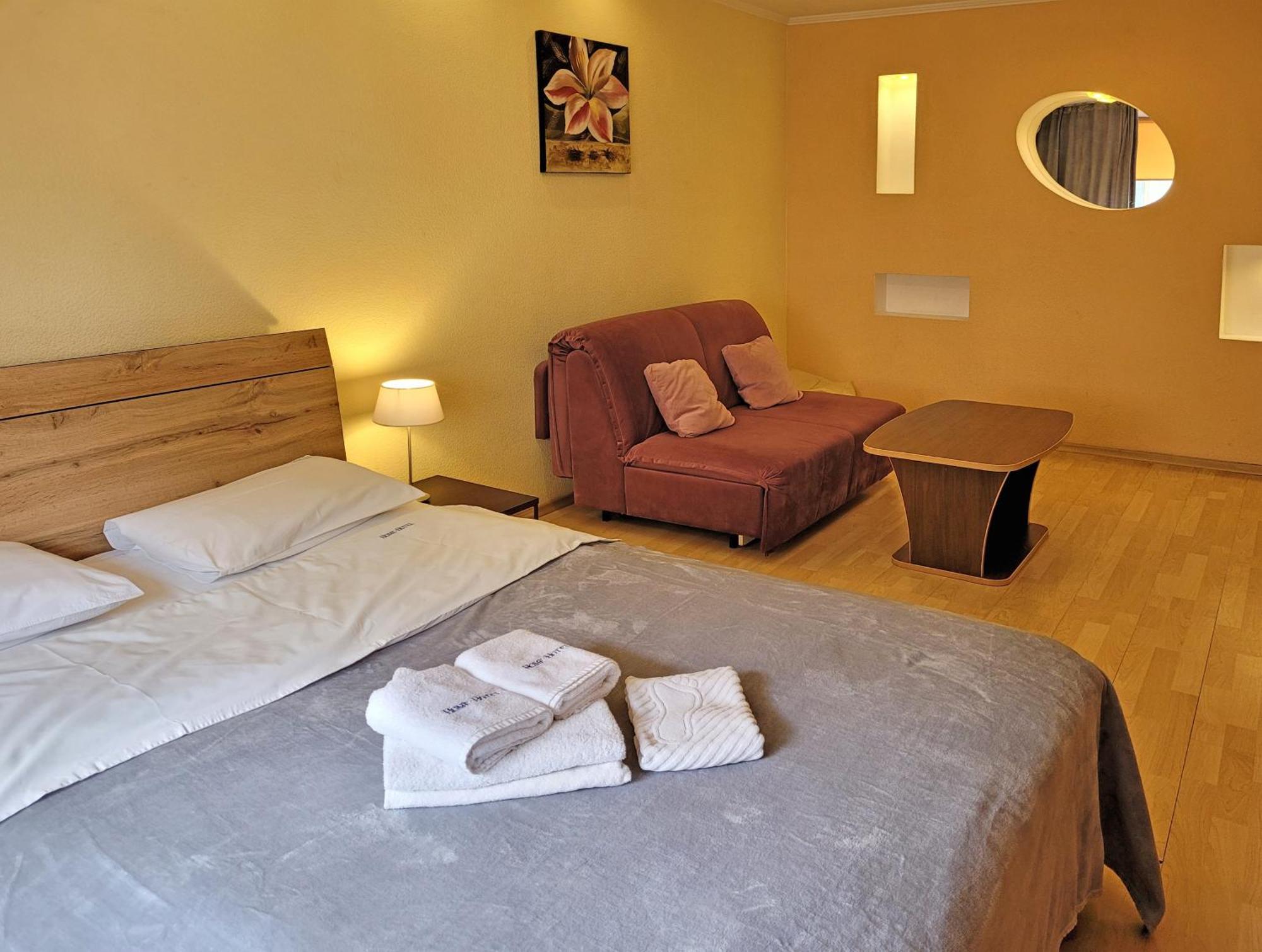 Home-Hotel Apartments On Maidan Nezalezhnosti Square Kiev Luaran gambar
