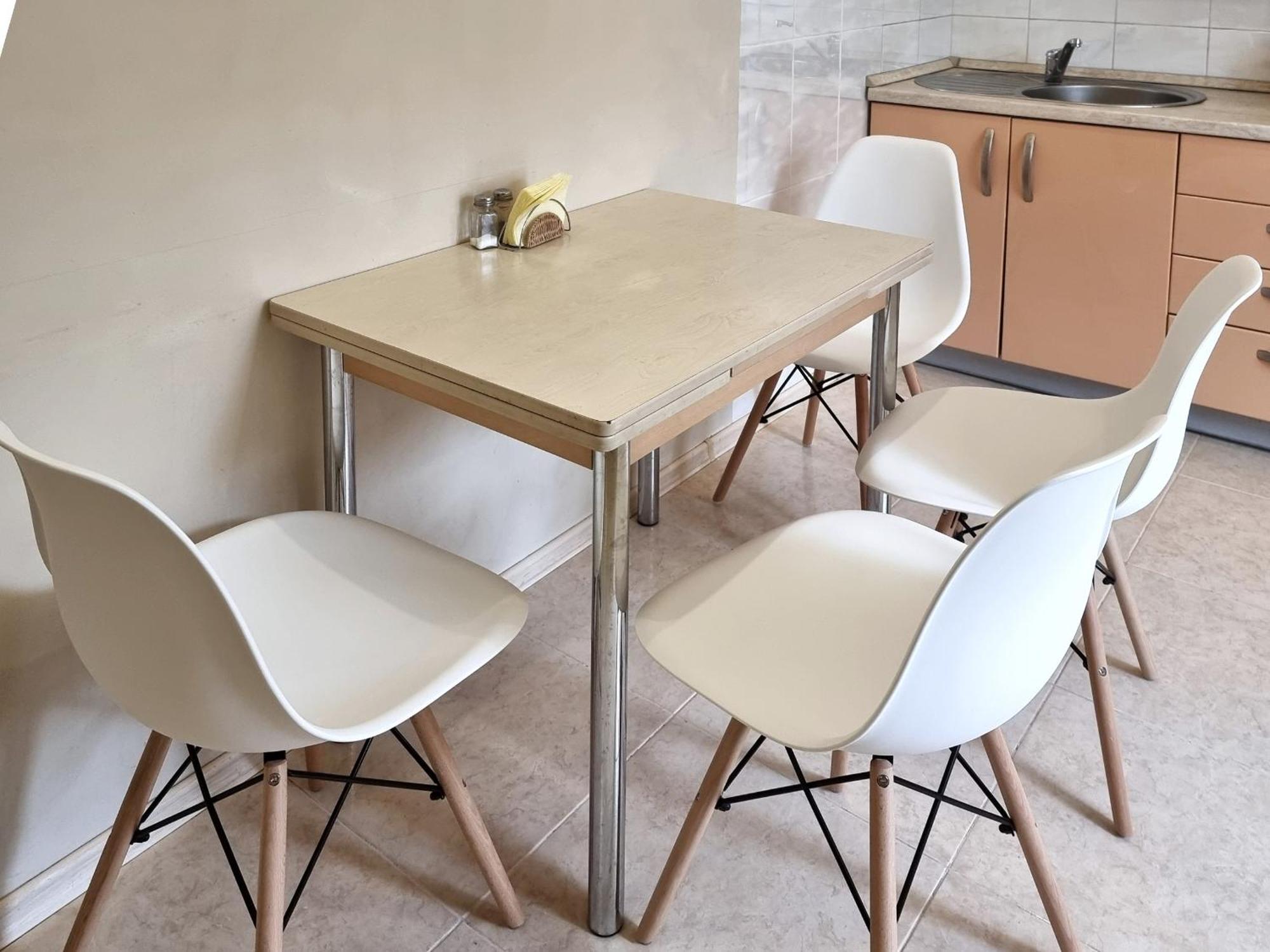Home-Hotel Apartments On Maidan Nezalezhnosti Square Kiev Bilik gambar