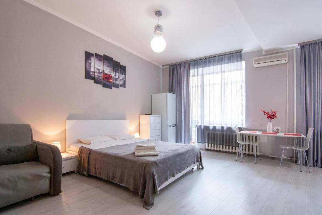 Home-Hotel Apartments On Maidan Nezalezhnosti Square Kiev Luaran gambar