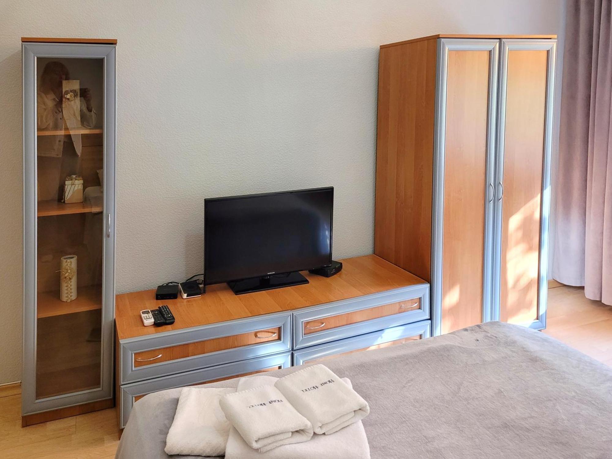 Home-Hotel Apartments On Maidan Nezalezhnosti Square Kiev Luaran gambar