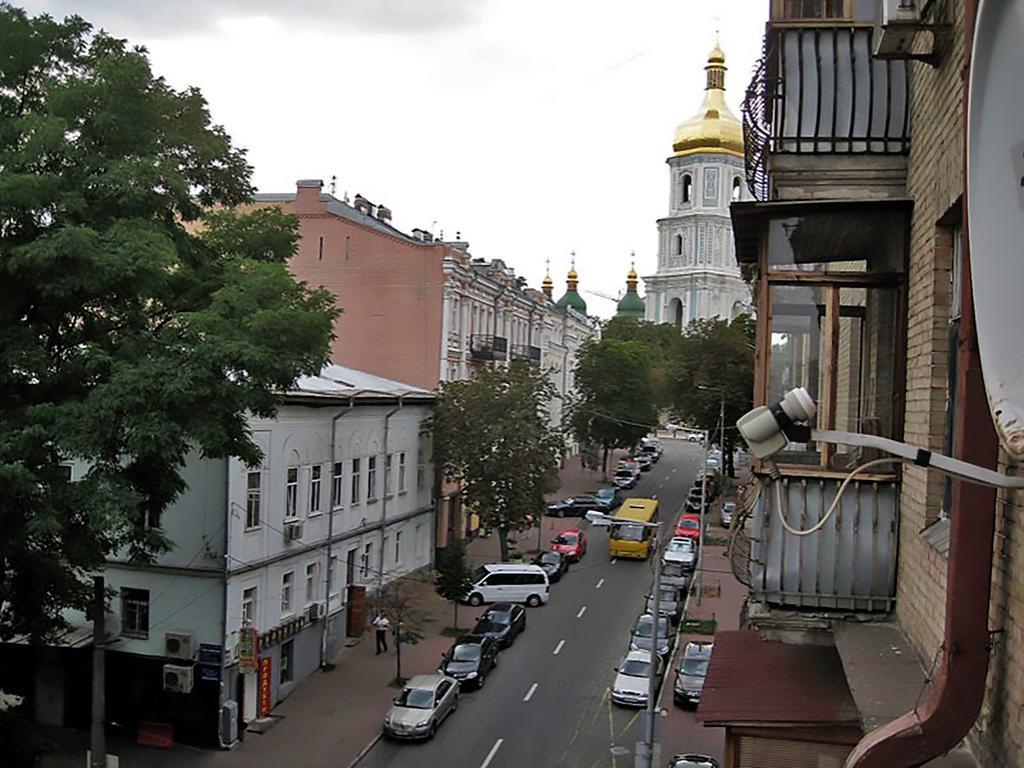 Home-Hotel Apartments On Maidan Nezalezhnosti Square Kiev Luaran gambar
