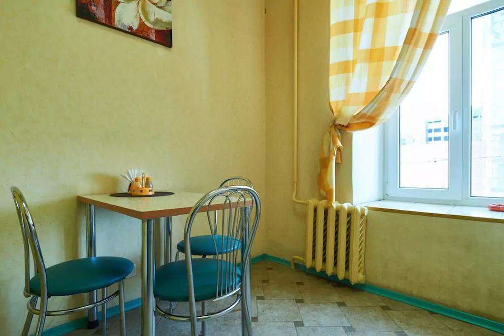 Home-Hotel Apartments On Maidan Nezalezhnosti Square Kiev Luaran gambar
