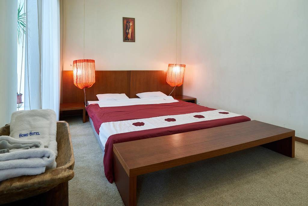 Home-Hotel Apartments On Maidan Nezalezhnosti Square Kiev Luaran gambar