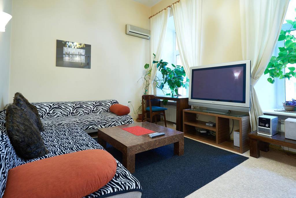 Home-Hotel Apartments On Maidan Nezalezhnosti Square Kiev Luaran gambar